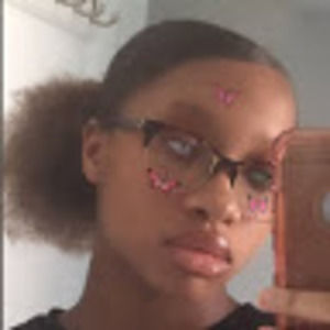 Meet your Posher, Lizzy